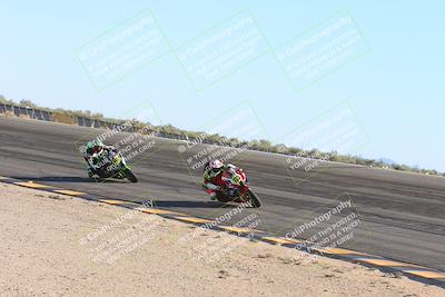 media/Nov-17-2024-CVMA (Sun) [[1fec520723]]/Race 11-Amateur Supersport Open/